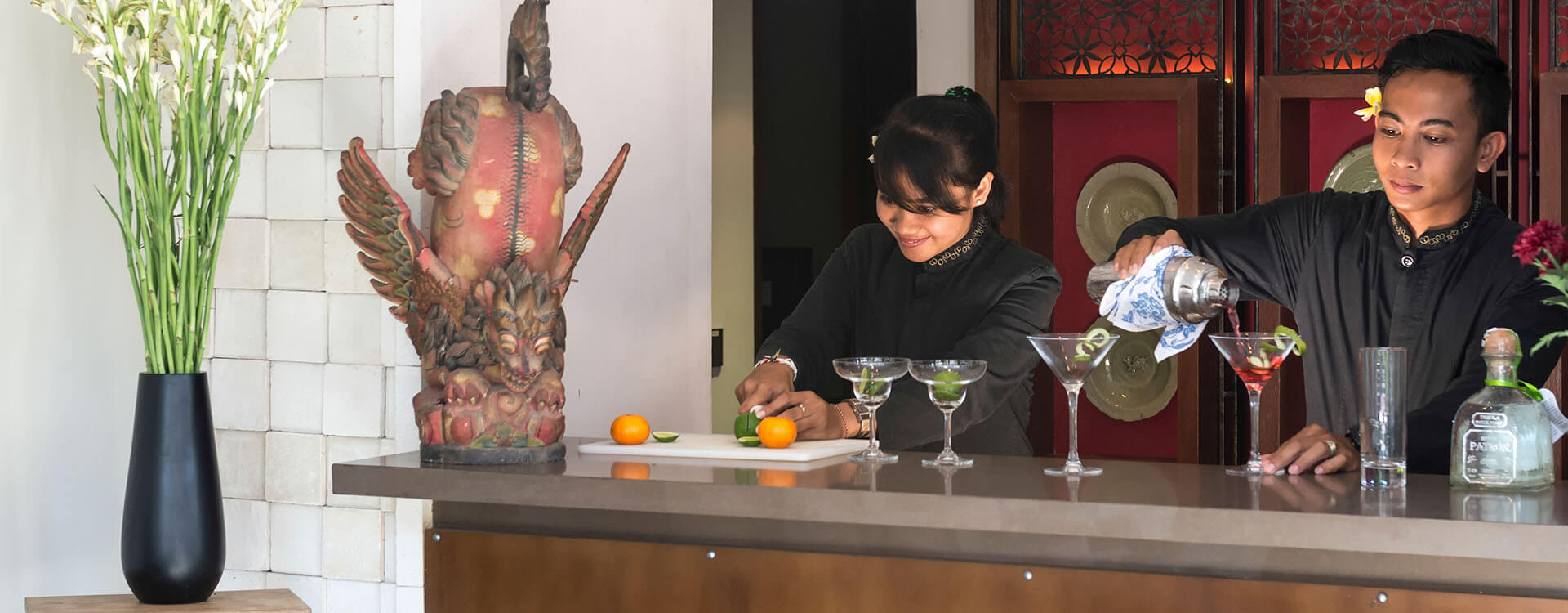 Des Indes II - Ultimate service